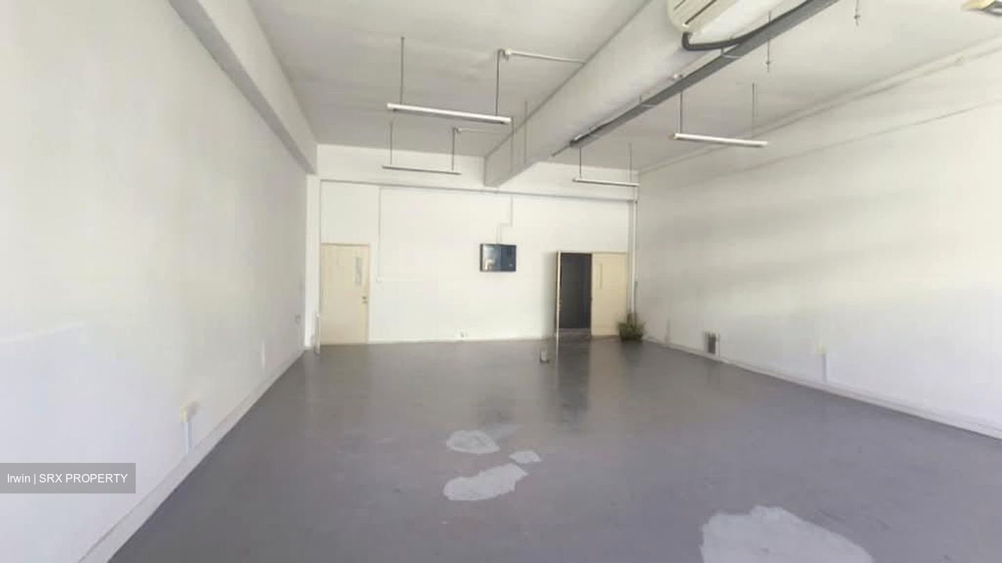 Sin Cheong Building (D20), Factory #601925601